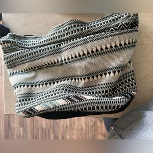 Ethnotek messenger bag  black and white